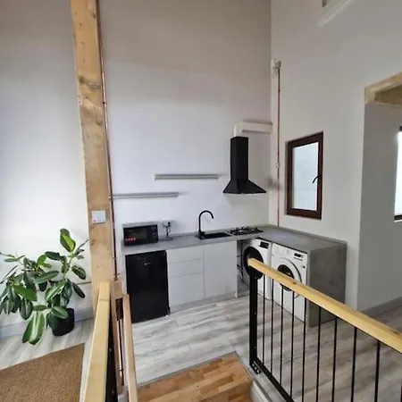Appartement In The Attic With Private Bathroom